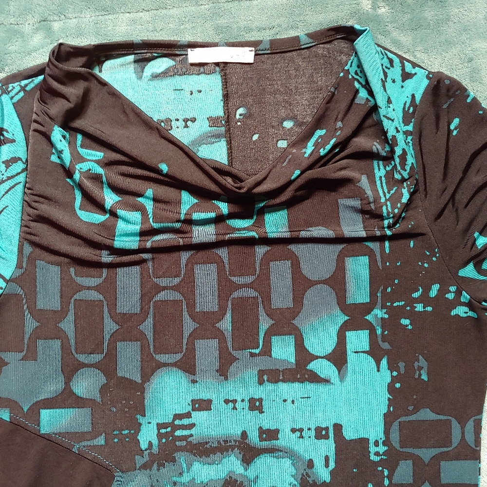 Tunic - Picture 5 of 9